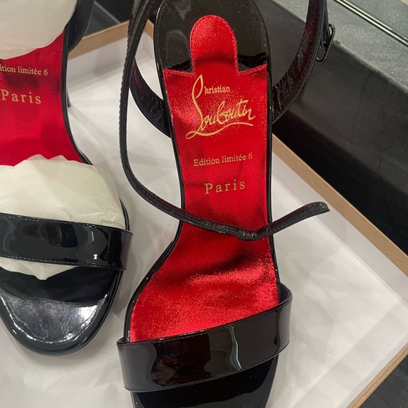 Christian Louboutin Soula Loubi Queen Limited Edition Swarovski Crystal Sandal - Picture 2 of 13